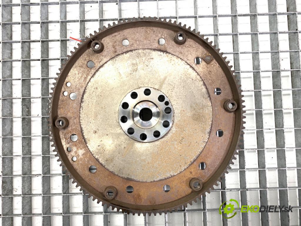 AUDI A6 C7 Kombi 2016 160 kW 3.0 TDI quattro 2967 koleso zotrvačníkové 059105323BN (Zotrvačník)