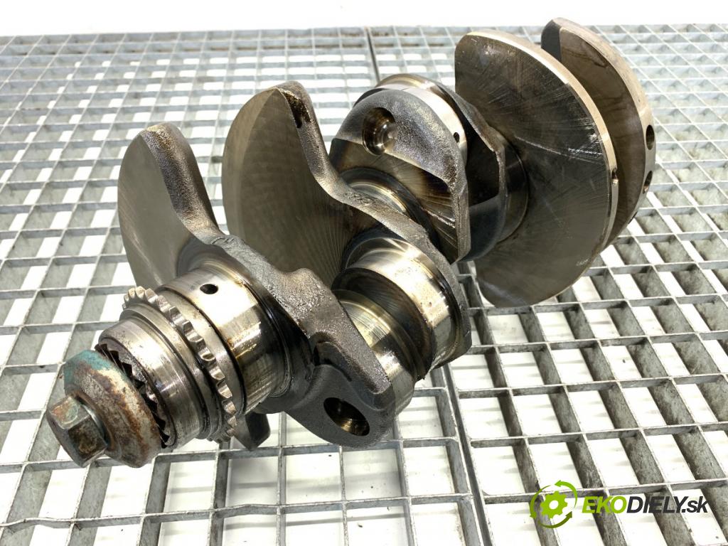 AUDI A6 C7 Kombi 2016 160 kW 3.0 TDI quattro 2967 Kardaň, hriadeľ KLIKA: 059019BD (Blok motora ostatné)