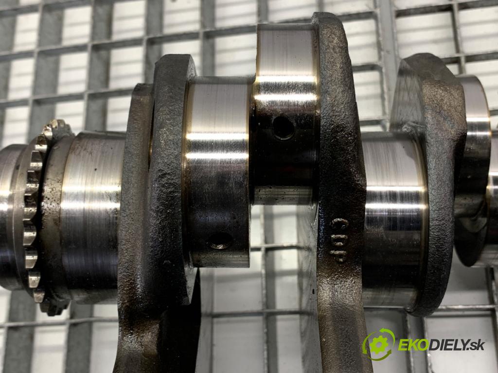 AUDI A6 C7 Kombi 2016 160 kW 3.0 TDI quattro 2967 Kardaň, hriadeľ KLIKA: 059019BD (Blok motora ostatné)