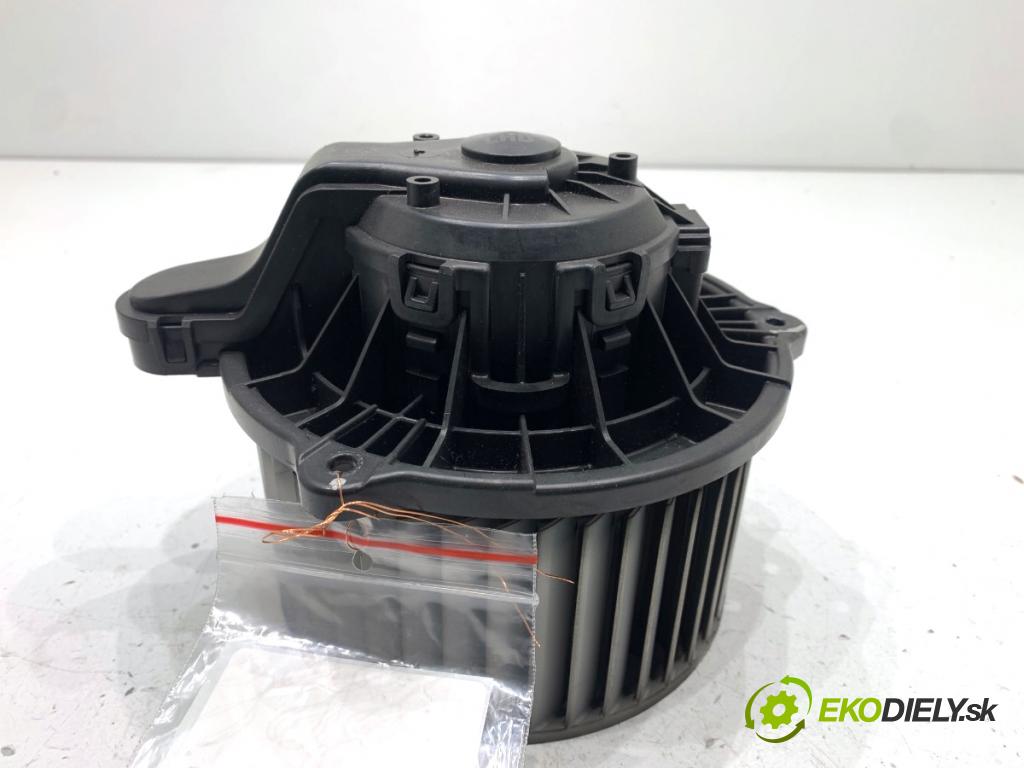 HYUNDAI ix35 SUV 2013 135 kW 2.0 CRDi 4WD 1995 ventilátor kúrenia F00S3B2441