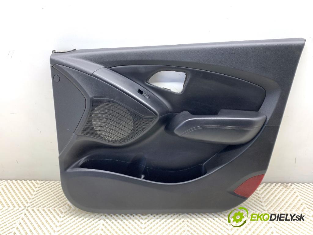 HYUNDAI ix35 SUV 2013 135 kW 2.0 CRDi 4WD 1995 čalúnenie Dvere pravy predný 