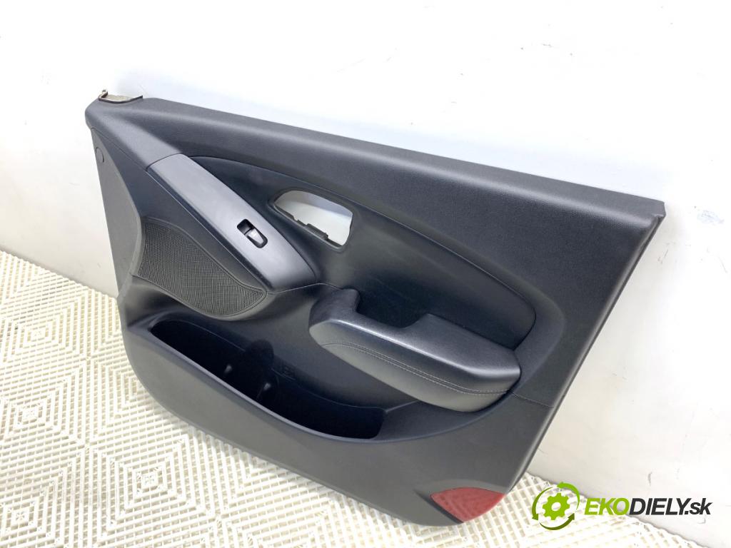 HYUNDAI ix35 SUV 2013 135 kW 2.0 CRDi 4WD 1995 čalúnenie Dvere pravy predný
