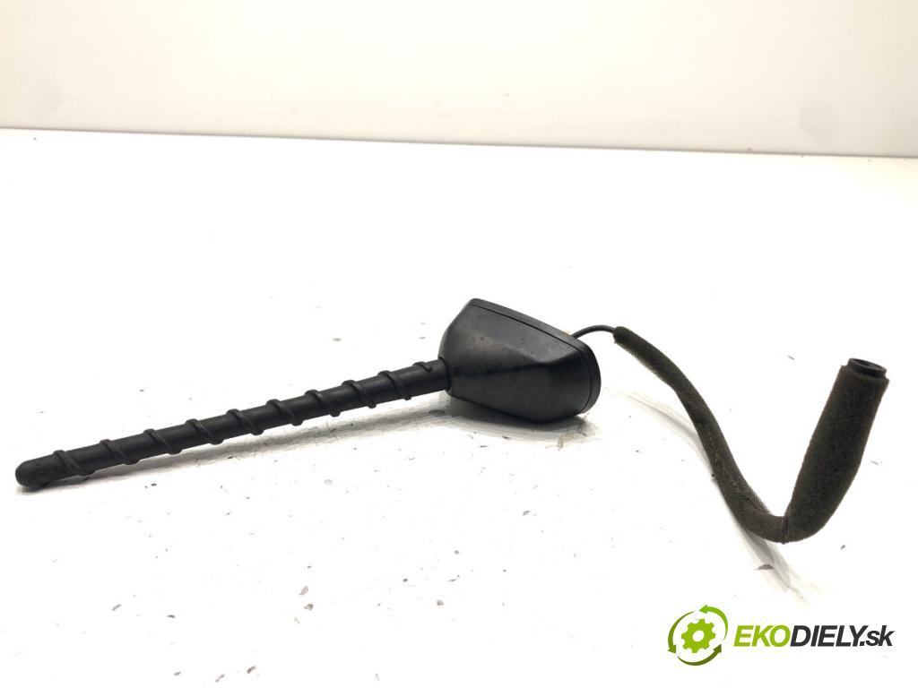 HYUNDAI ix35 SUV 2013 135 kW 2.0 CRDi 4WD 1995 ANTENA V3-05228EK