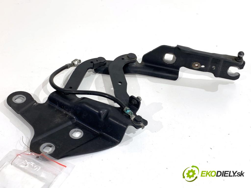 BMW E84 SUV 2013 85 kW sDrive 16 d 1995 Záves kapoty ľavy predný 2990359