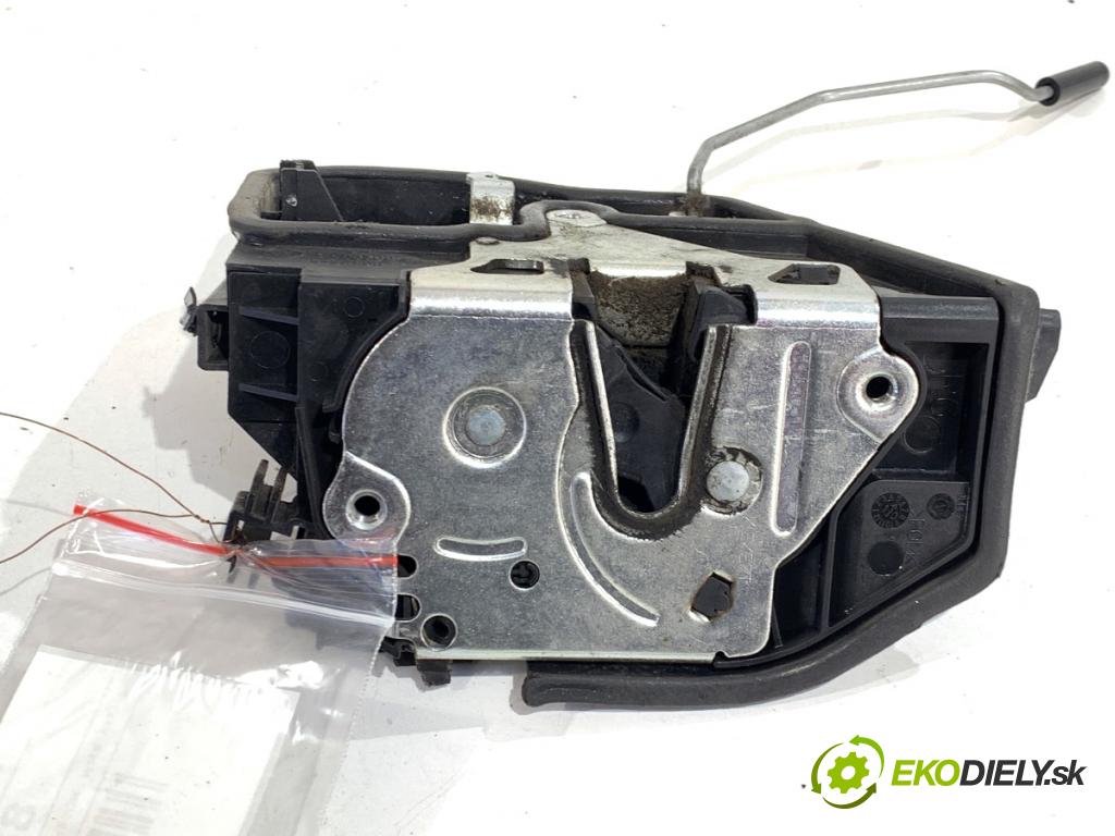 BMW E84 SUV 2013 85 kW sDrive 16 d 1995 zámok Dvere pravy predný 7229458