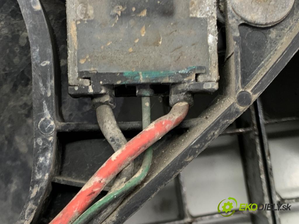 BMW E84 SUV 2013 85 kW sDrive 16 d 1995 ventilátor chladiče 7588974 (Ventilátor)