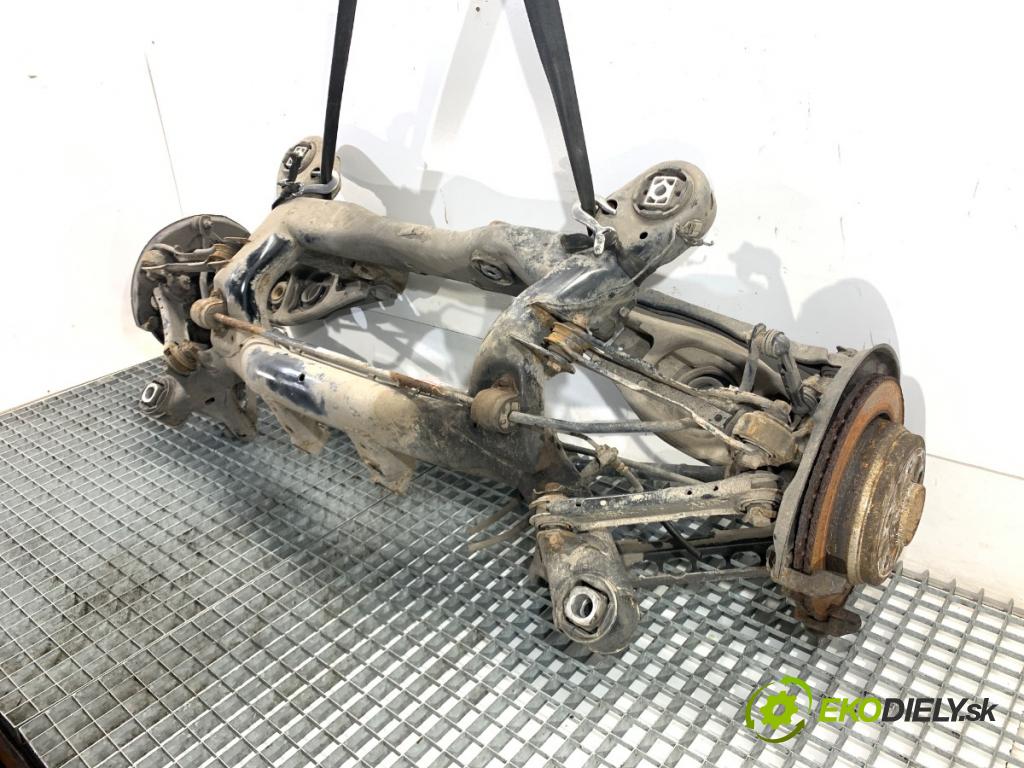 BMW E84 SUV 2013 85 kW sDrive 16 d 1995 Výstuha zad 6792474