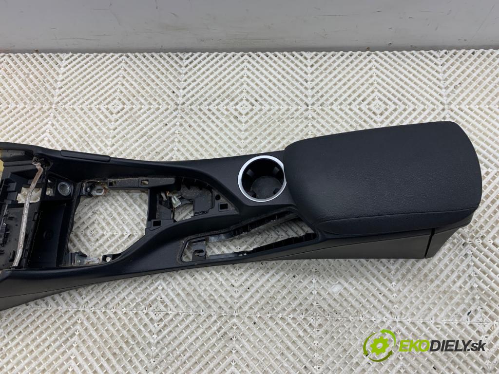 BMW E84 SUV 2013 85 kW sDrive 16 d 1995 Tunel stredový opierka