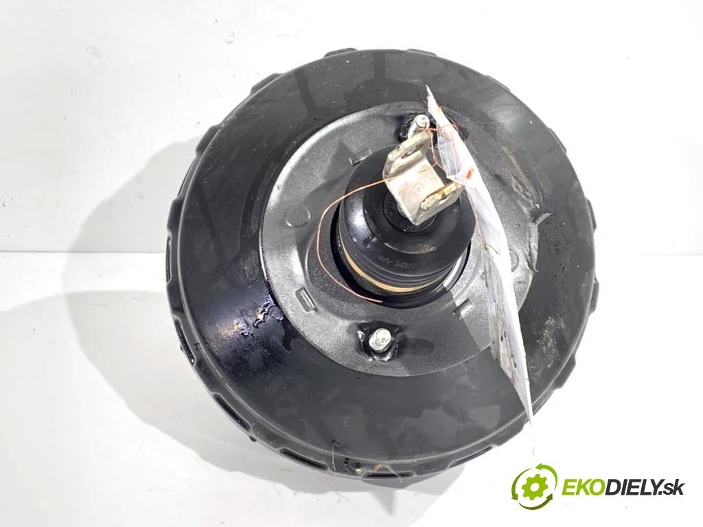 BMW E84 SUV 2013 85 kW sDrive 16 d 1995 Posilovač bŕzd