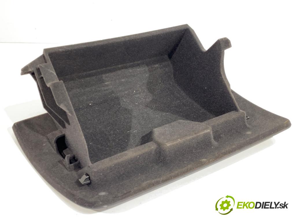 BMW E84 SUV 2013 85 kW sDrive 16 d 1995 přihrádka kastlík spolujezdce  (Přihrádka (kastlík))