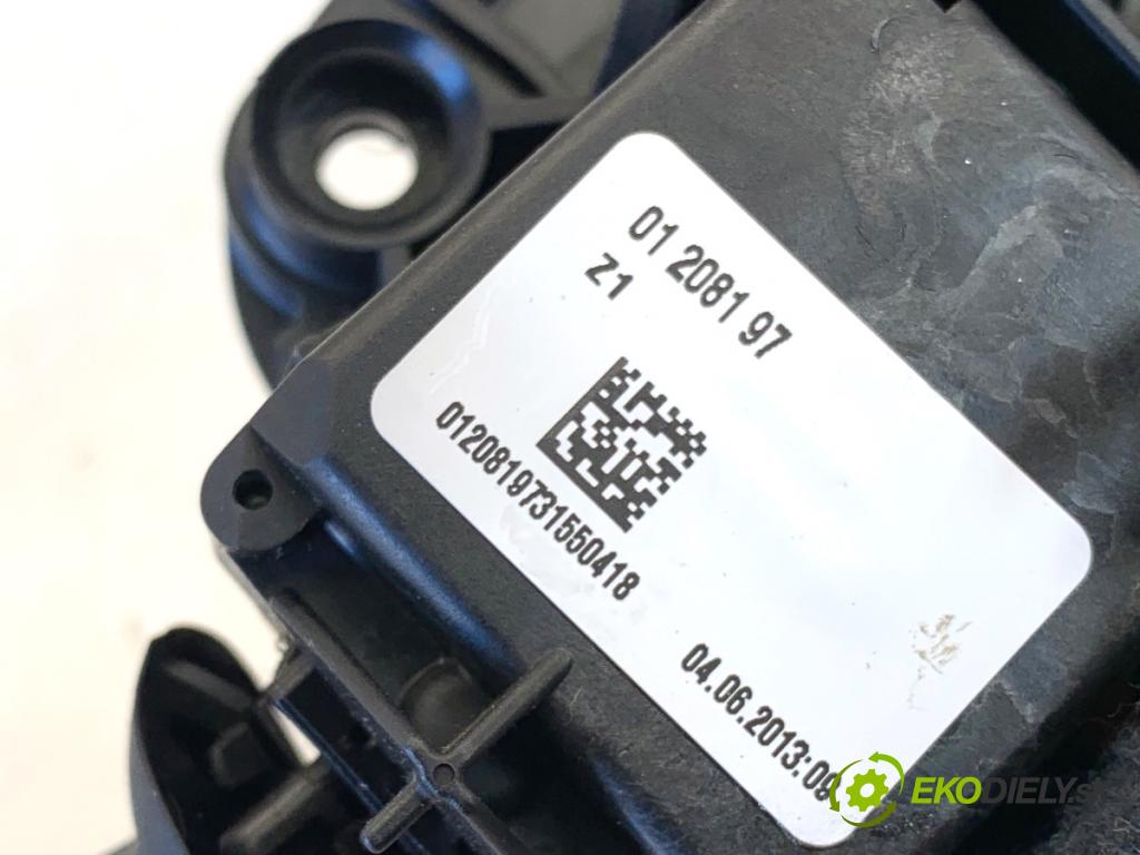 BMW E84 SUV 2013 85 kW sDrive 16 d 1995 přepínač kombinovaný 9123051 (Páčky pod volantem)