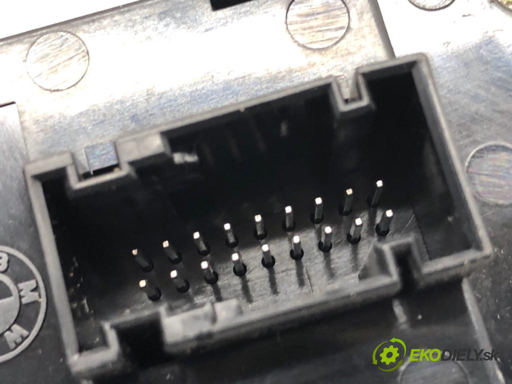 BMW E84 SUV 2013 85 kW sDrive 16 d 1995 Prepínač okien 9216046 (Prepínacie páčky pod volantom)