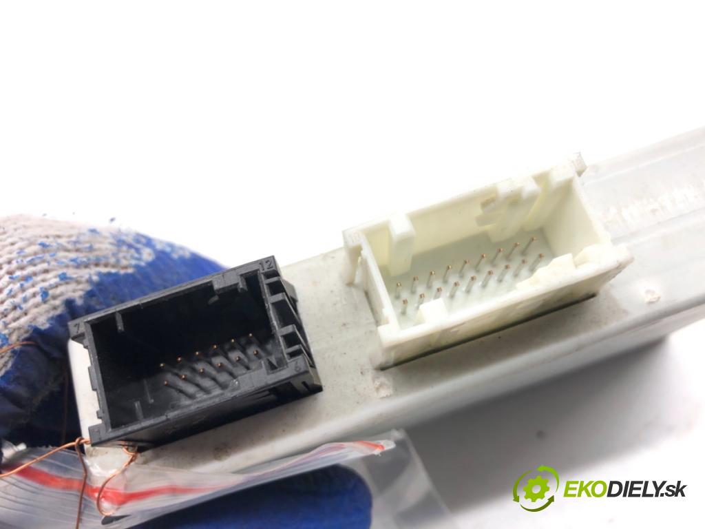 BMW E84 SUV 2013 85 kW sDrive 16 d 1995 modul PDC 9252637 (Řídící jednotka ostatní)