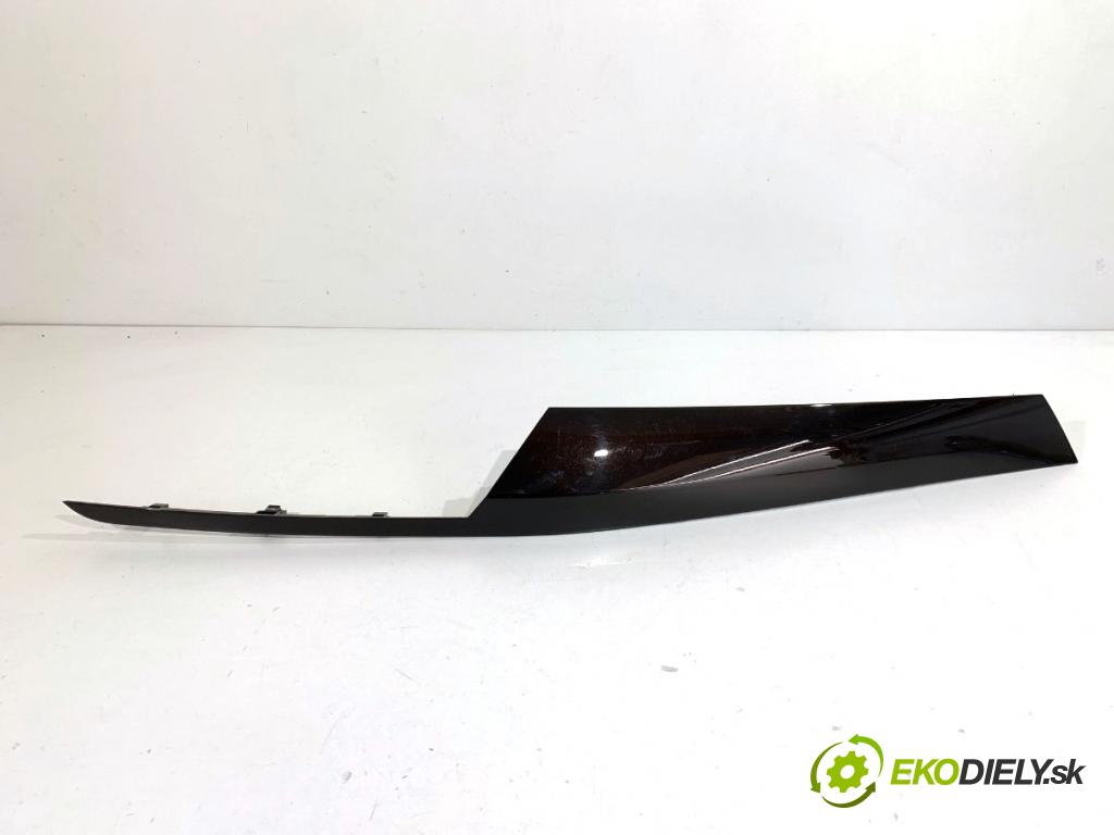 BMW E84 SUV 2013 85 kW sDrive 16 d 1995 lišta kryt 2991701 (Lišta)