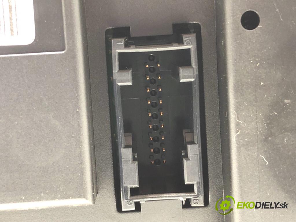 BMW E84 SUV 2013 85 kW sDrive 16 d 1995 prístrojovka 9283840 (Přístrojová deska)