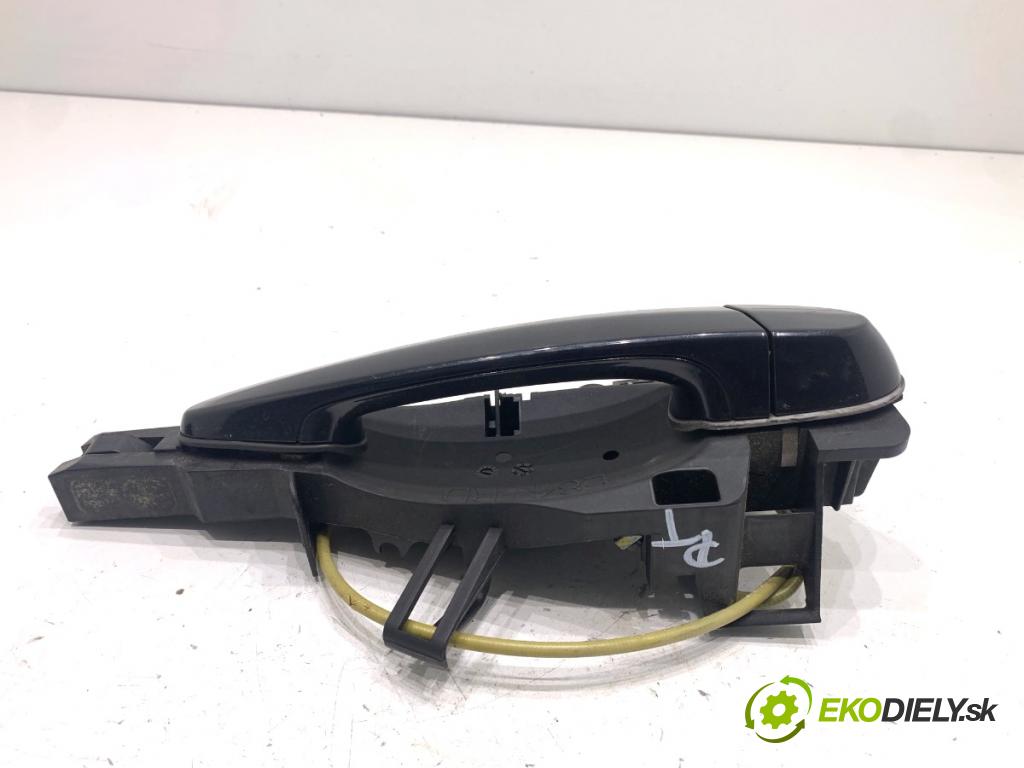 BMW E84 SUV 2013 85 kW sDrive 16 d 1995 klika vnejší pravý zadní část