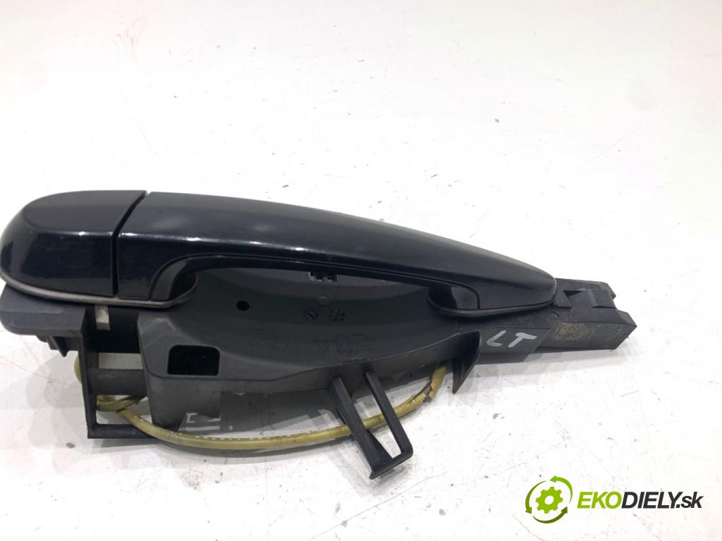 BMW E84 SUV 2013 85 kW sDrive 16 d 1995 klika vnejší levý zadní část