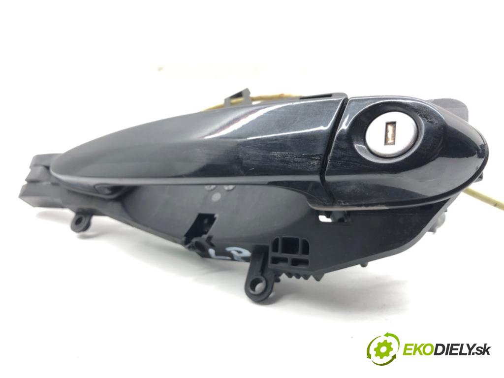 BMW E84 SUV 2013 85 kW sDrive 16 d 1995 klika vnejší levý přední část