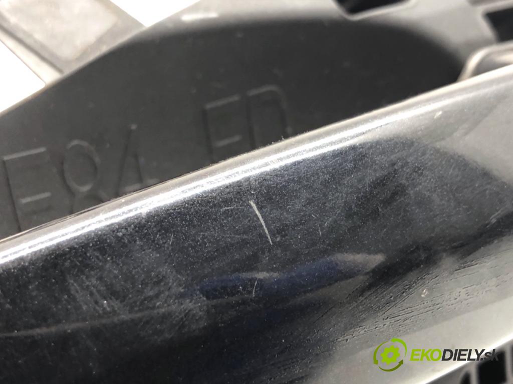 BMW E84 SUV 2013 85 kW sDrive 16 d 1995 klika vnejší levý přední část