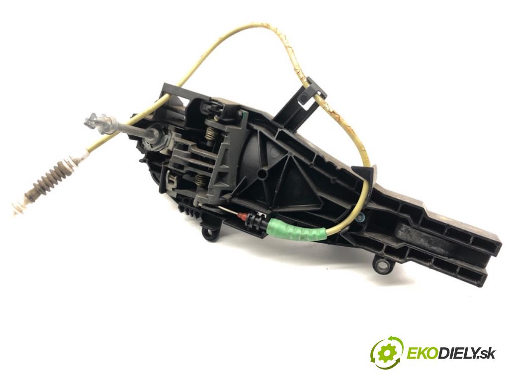 BMW E84 SUV 2013 85 kW sDrive 16 d 1995 klika vnejší levý přední část