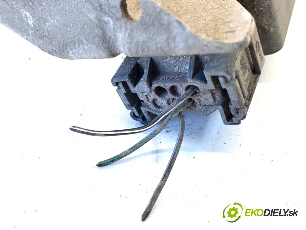 BMW E84 SUV 2013 85 kW sDrive 16 d 1995 snímač ÚROVEŇ: XENON zadní část levý 6853754