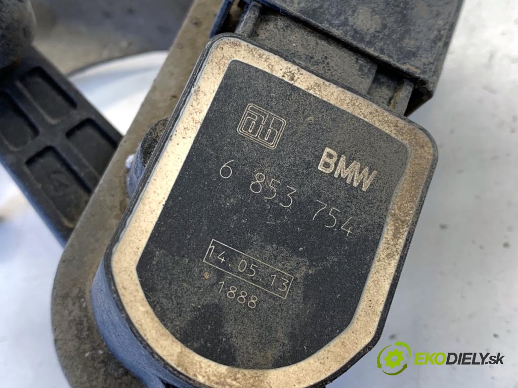 BMW E84 SUV 2013 85 kW sDrive 16 d 1995 snímač ÚROVEŇ: XENON zadní část levý 6853754