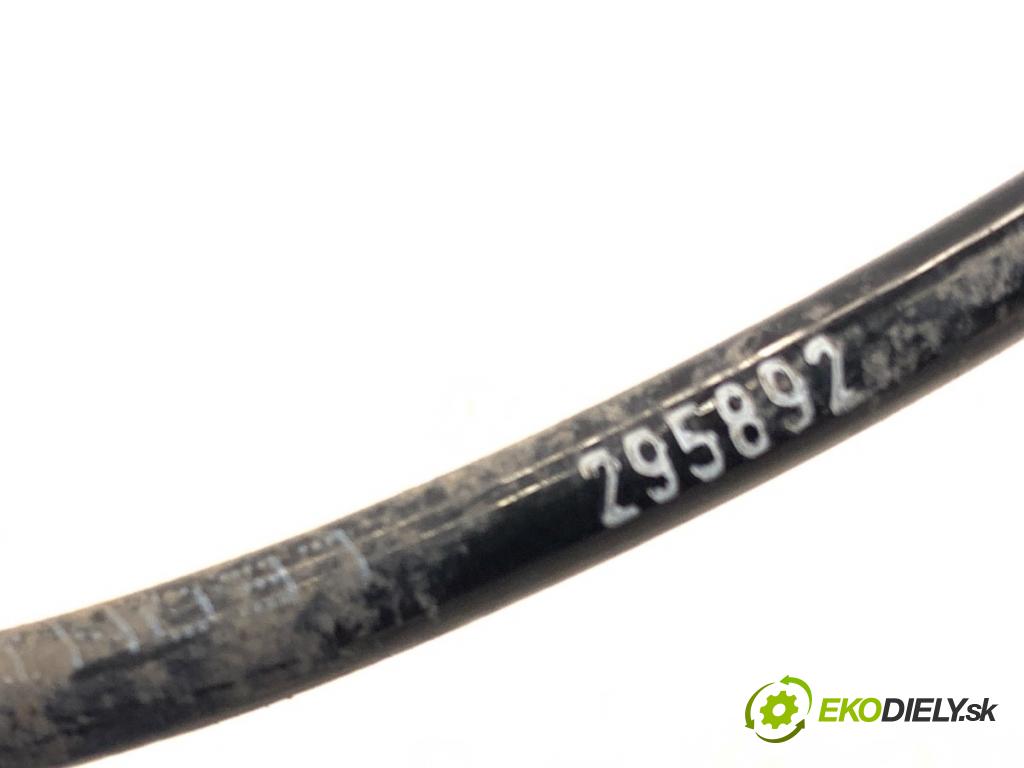 BMW E84 SUV 2013 85 kW sDrive 16 d 1995 snímač ABS levý zadní část 0265008238