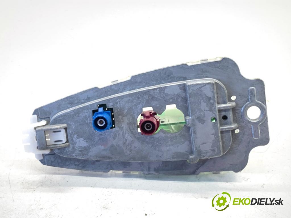 BMW E84 SUV 2013 85 kW sDrive 16 d 1995 ANTENA 9226895