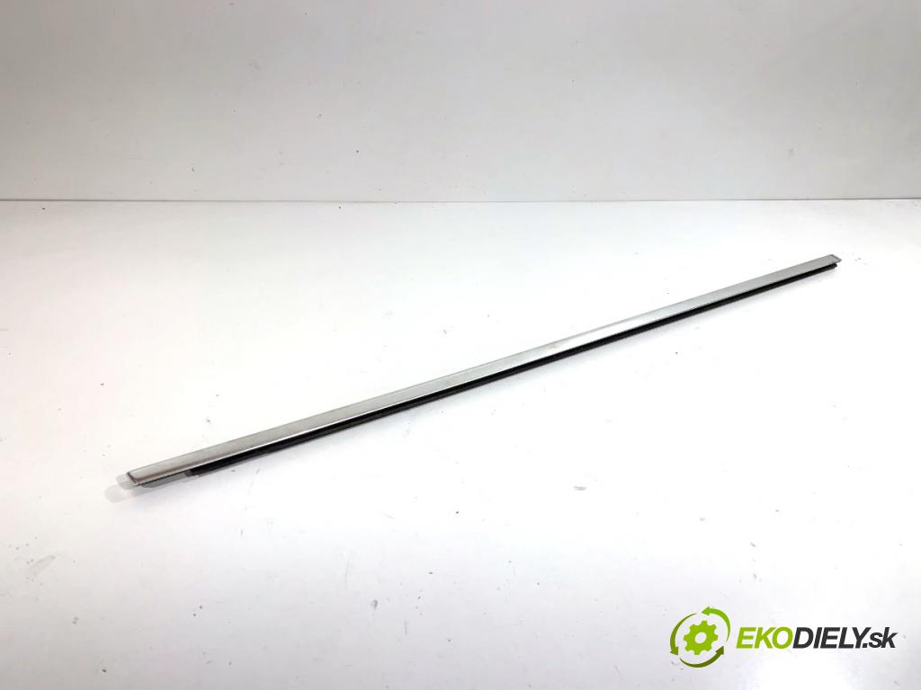 BMW E84 SUV 2013 85 kW sDrive 16 d 1995 lišta Sbírání: přední část pravý