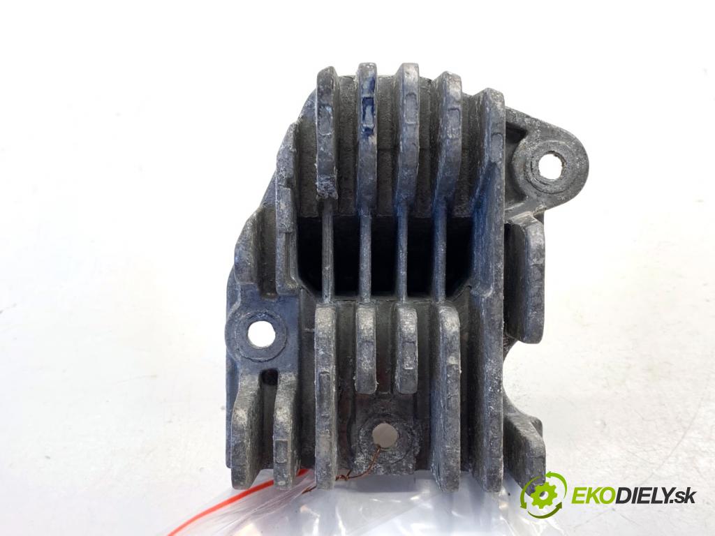 BMW E84 SUV 2013 85 kW sDrive 16 d 1995 modul LED 