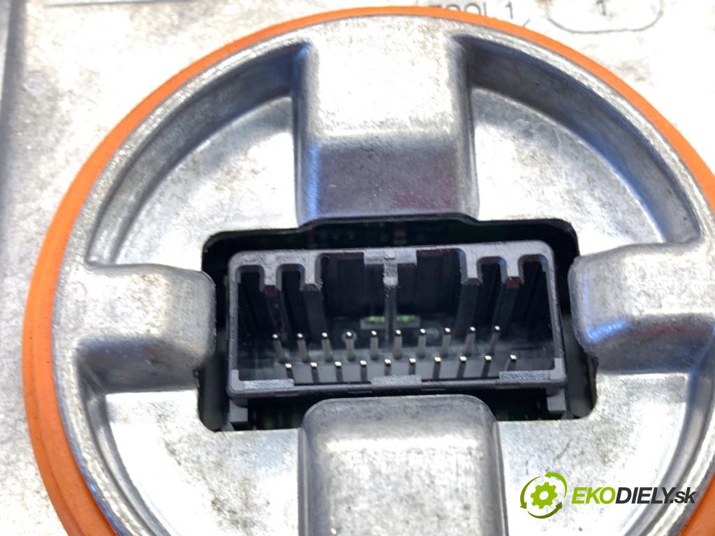 BMW E84 SUV 2013 85 kW sDrive 16 d 1995 měnič XENON 7342174 (Řídící jednotka xenonu)