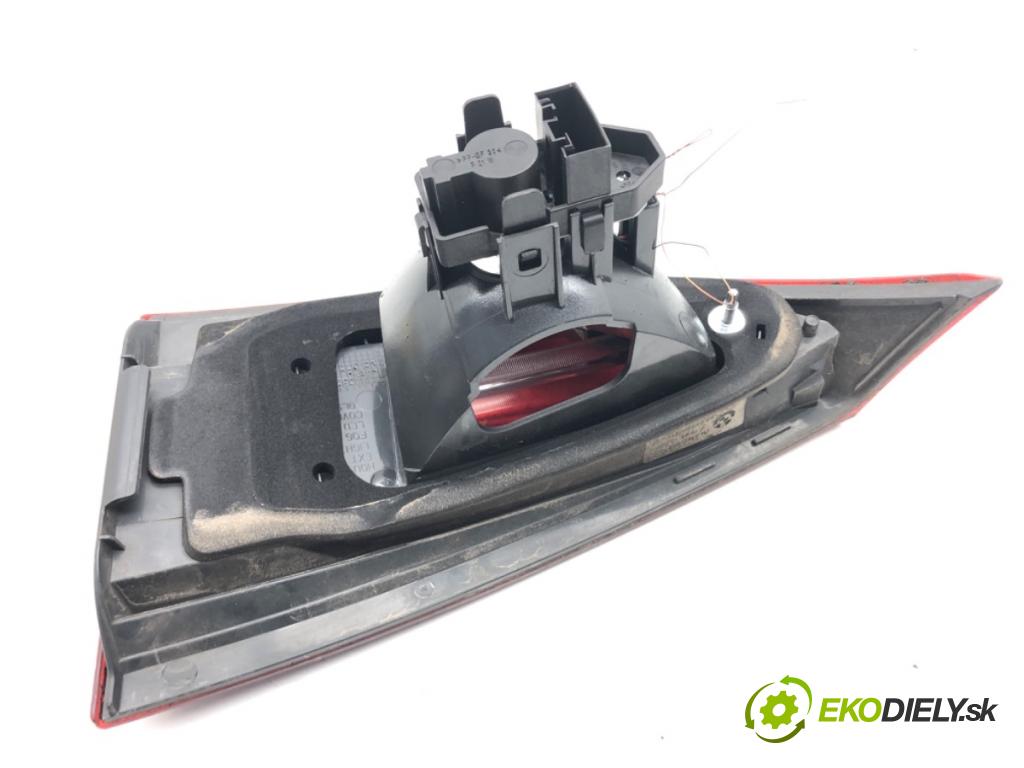 BMW E84 SUV 2013 85 kW sDrive 16 d 1995 Svetlo ľavy zad vnútorná 2990113