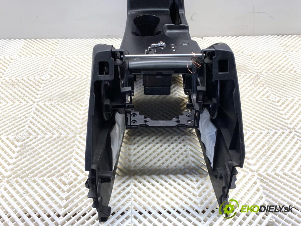 HYUNDAI ix35 SUV 2013 135 kW 2.0 CRDi 4WD 1995 Tunel stredový  (Stredový tunel)