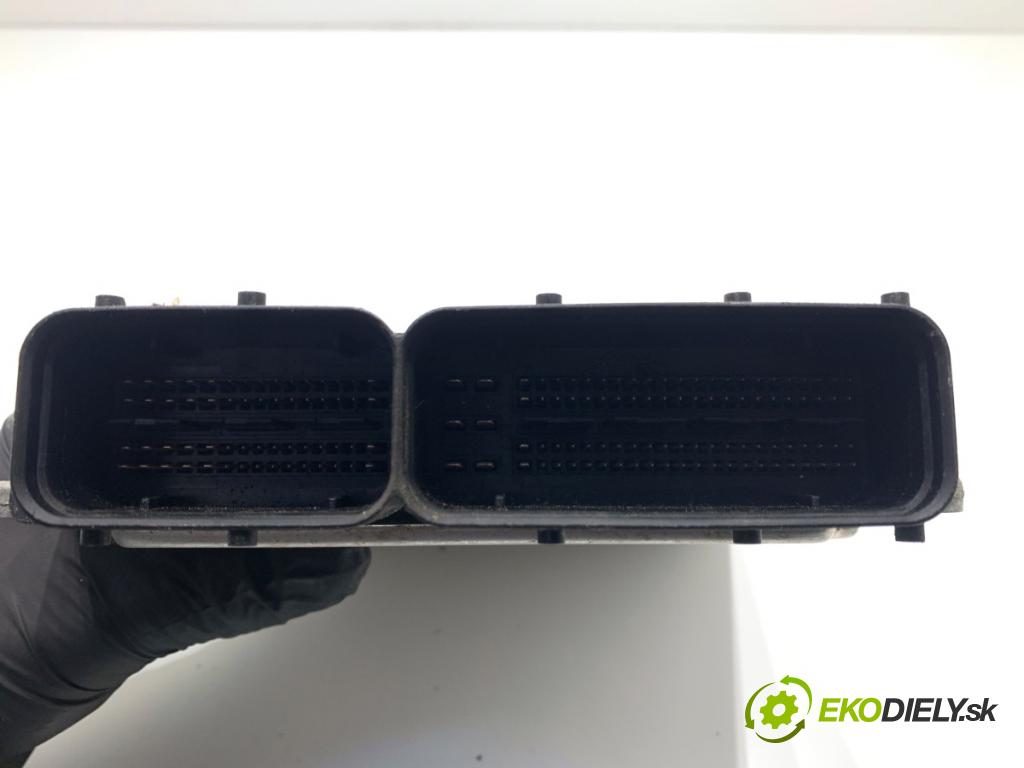 HYUNDAI ix35 SUV 2013 135 kW 2.0 CRDi 4WD 1995 řídící jednotka motora 39101-2F901 (Řídicí jednotka)