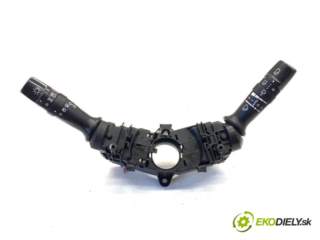 HYUNDAI ix35 SUV 2013 135 kW 2.0 CRDi 4WD 1995 Prepínač kombinovaný 3753MA-2210 (Prepínacie páčky pod volantom)