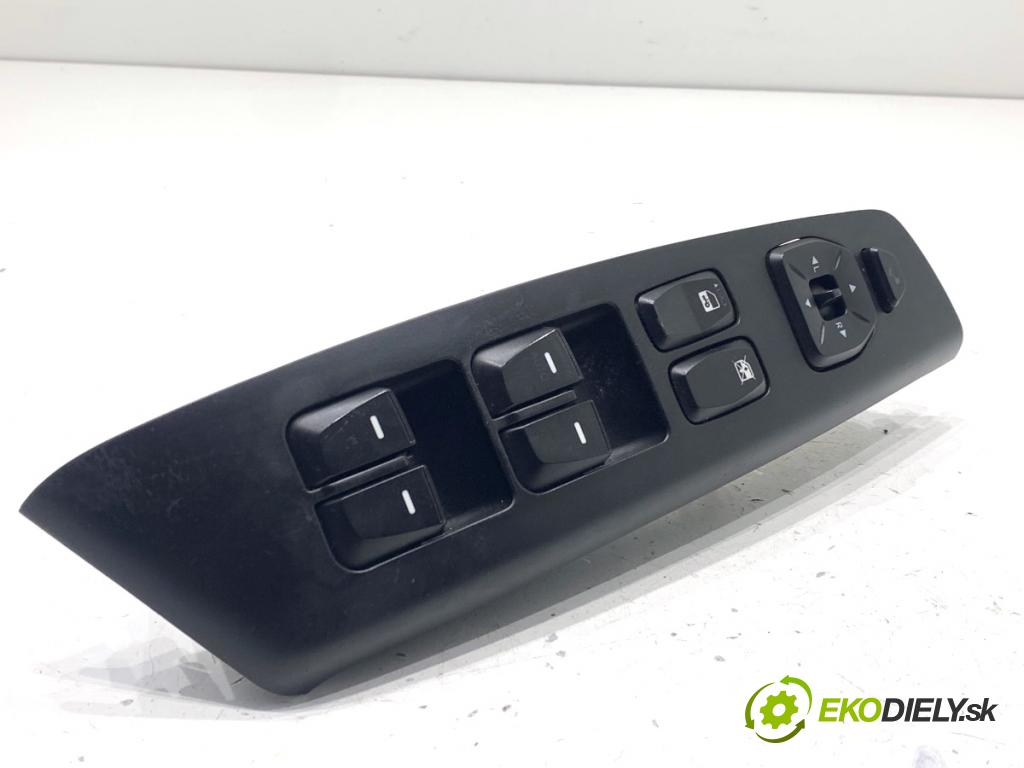 HYUNDAI ix35 SUV 2013 135 kW 2.0 CRDi 4WD 1995 přepínač oken  (Páčky pod volantem)