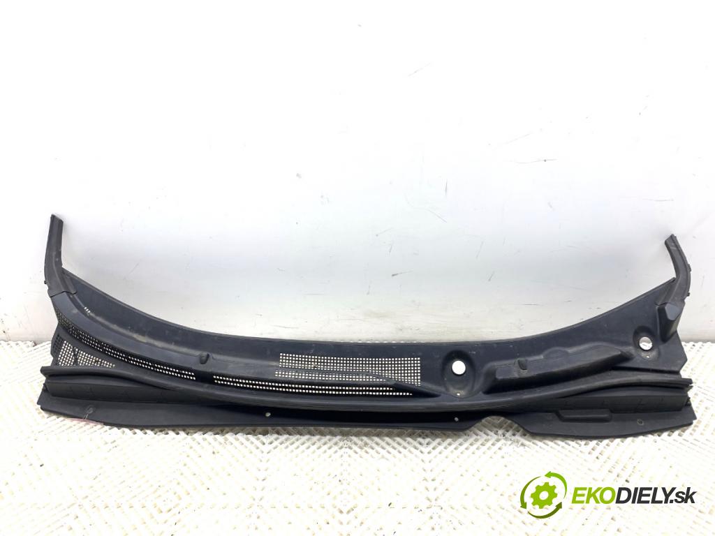 HYUNDAI ix35 SUV 2013 135 kW 2.0 CRDi 4WD 1995 torpédo plast pod čelní okno 86151-2Y000 (Plast pod čelním sklem)