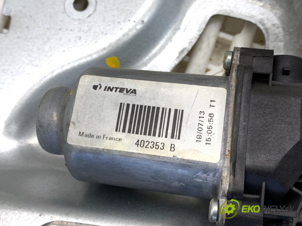 HYUNDAI ix35 SUV 2013 135 kW 2.0 CRDi 4WD 1995 mechanismus okna pravý zadní část 83480-2Y010