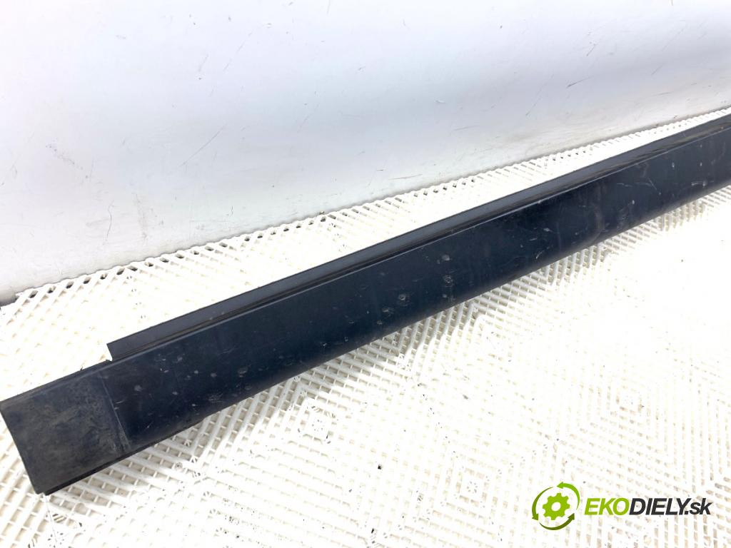 HYUNDAI ix35 SUV 2013 135 kW 2.0 CRDi 4WD 1995 Lišta prahová ľavy