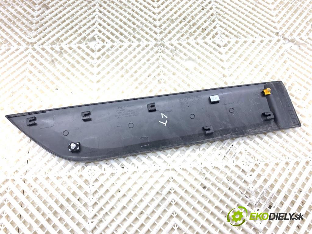 HYUNDAI ix35 SUV 2013 135 kW 2.0 CRDi 4WD 1995 lišta dveře levý zadní část