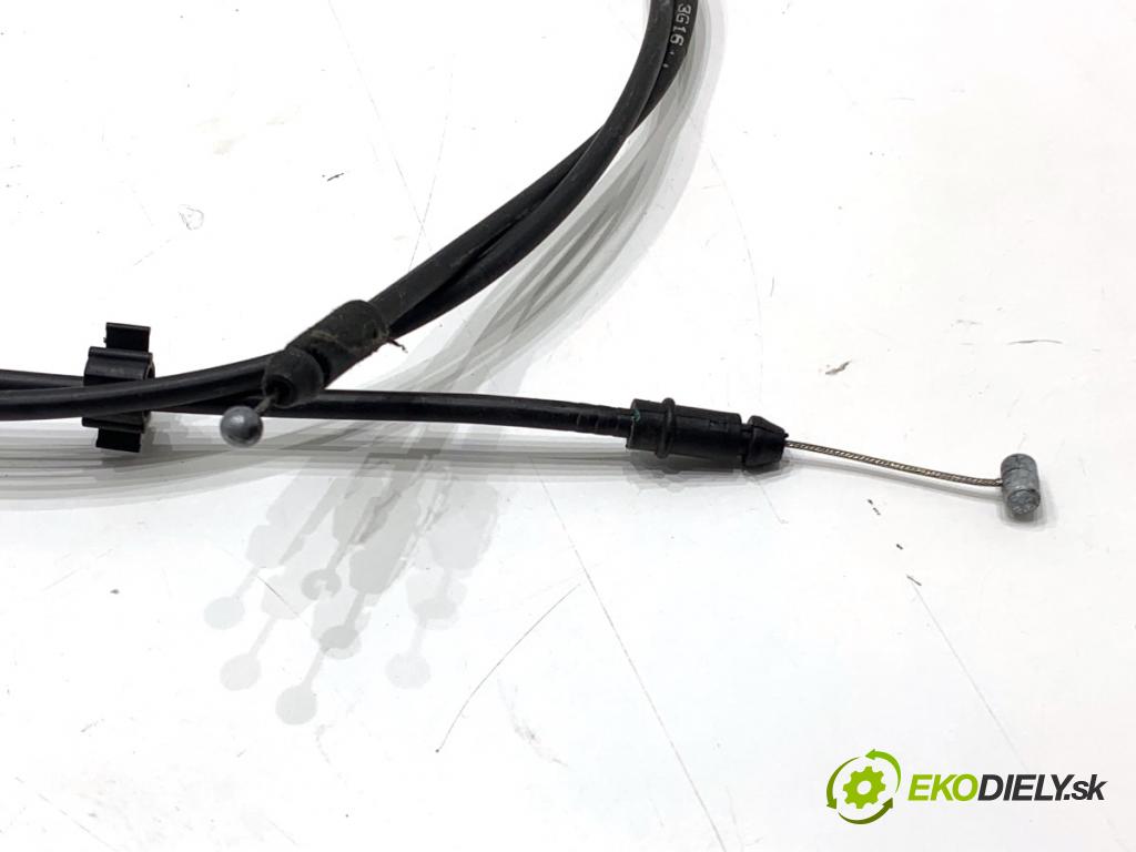 HYUNDAI ix35 SUV 2013 135 kW 2.0 CRDi 4WD 1995 Lanko kapoty