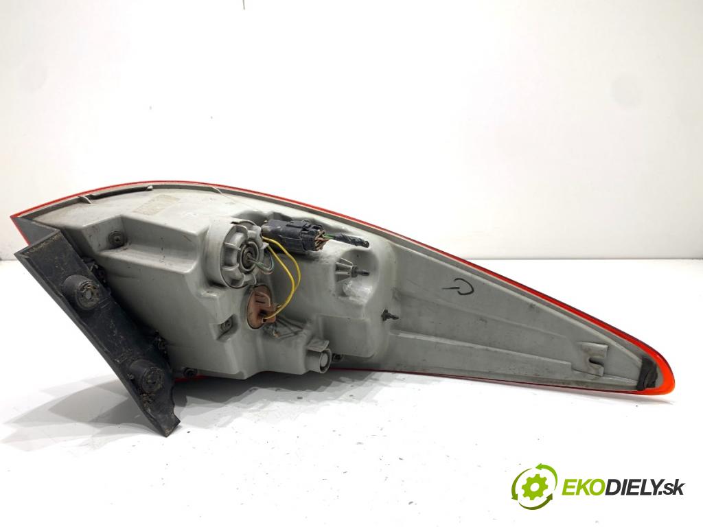 HYUNDAI ix35 SUV 2013 135 kW 2.0 CRDi 4WD 1995 Svetlo pravy zad 92402-2Y500