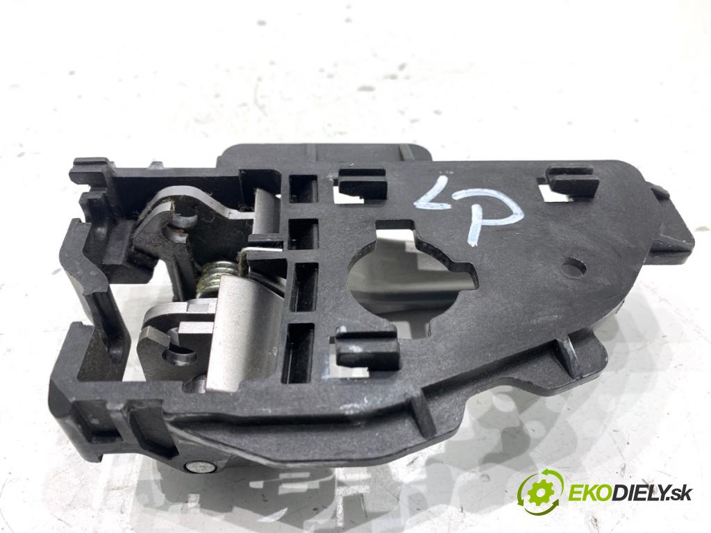 HYUNDAI ix35 SUV 2013 135 kW 2.0 CRDi 4WD 1995 Kľučka vnútorná ľavy predný 82618-2S000