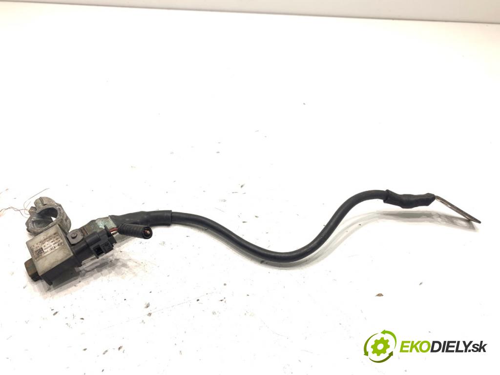 HYUNDAI ix35 SUV 2013 135 kW 2.0 CRDi 4WD 1995 svorka MINUS 37180-2S200