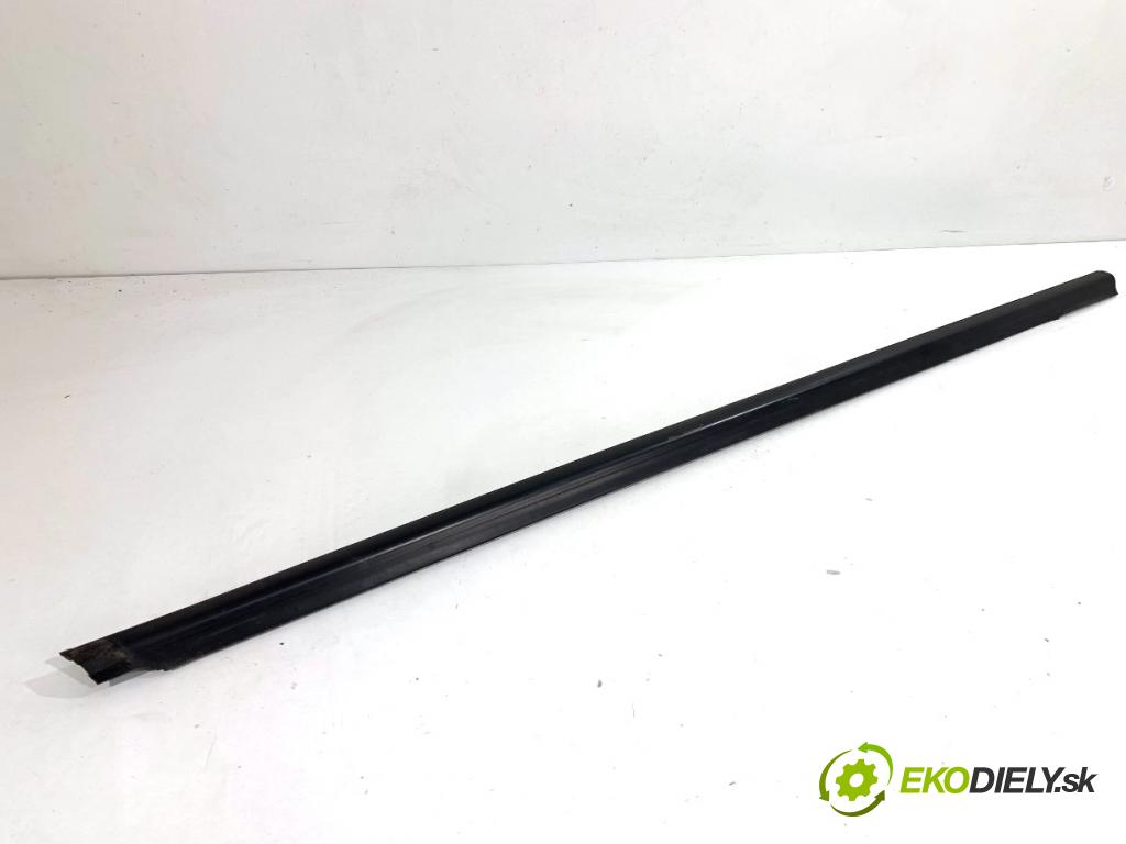 HYUNDAI ix35 SUV 2013 135 kW 2.0 CRDi 4WD 1995 Lišta Sbírání: predný pravy 