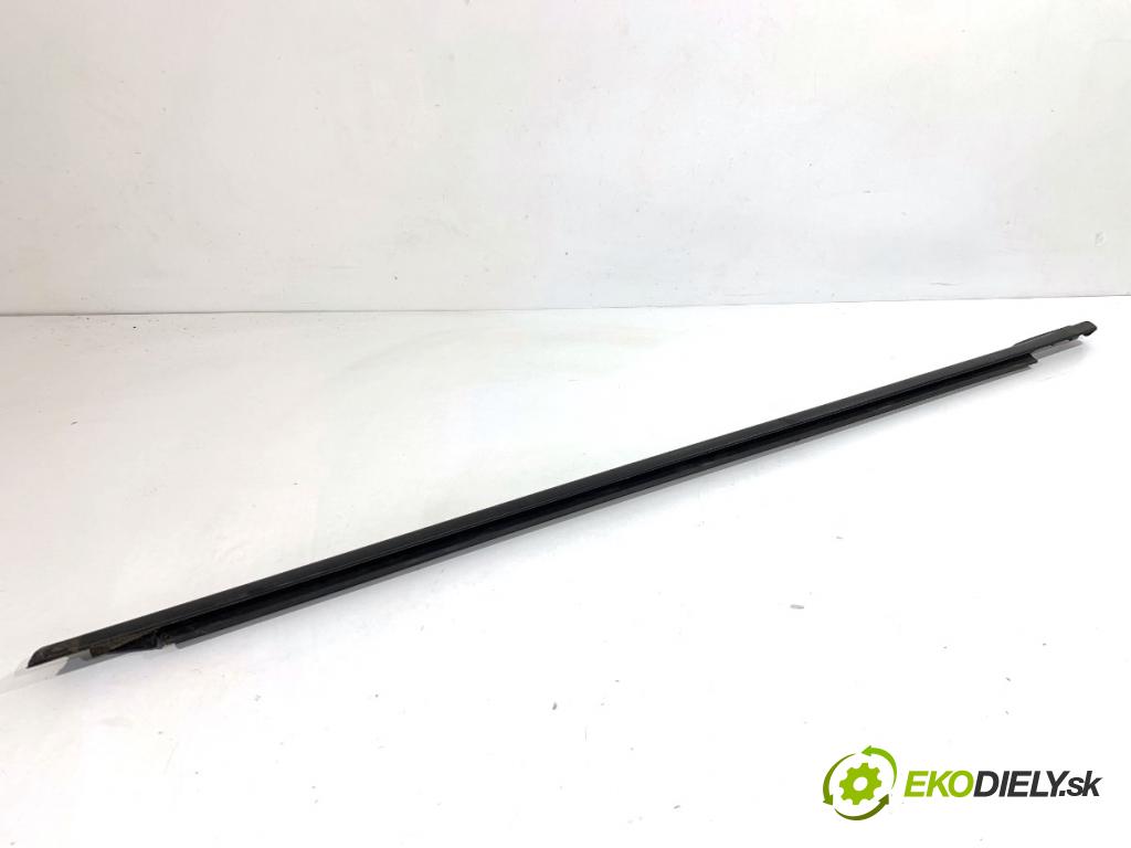 HYUNDAI ix35 SUV 2013 135 kW 2.0 CRDi 4WD 1995 Lišta Sbírání: predný ľavy