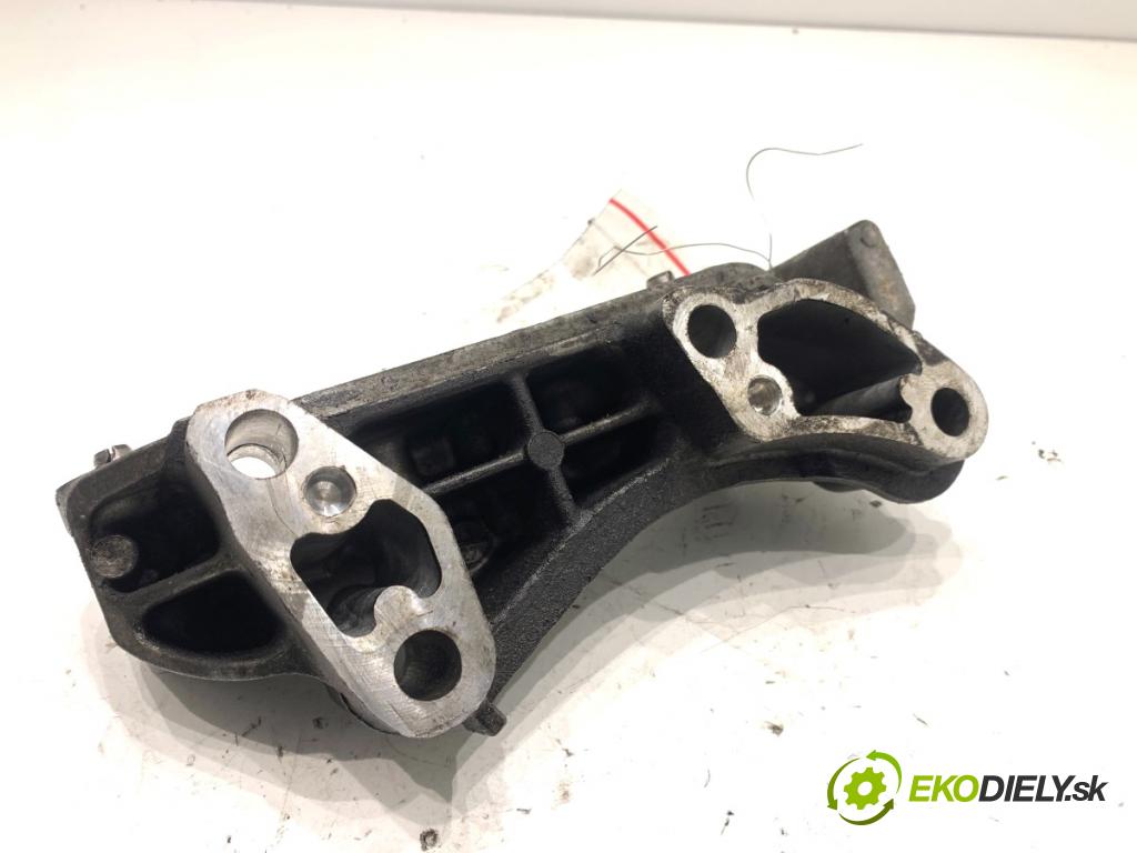 PEUGEOT 308 SW II Kombi 2014 88 kW 1.6 BlueHDi 120 1560 Držiak Motor 9673585780