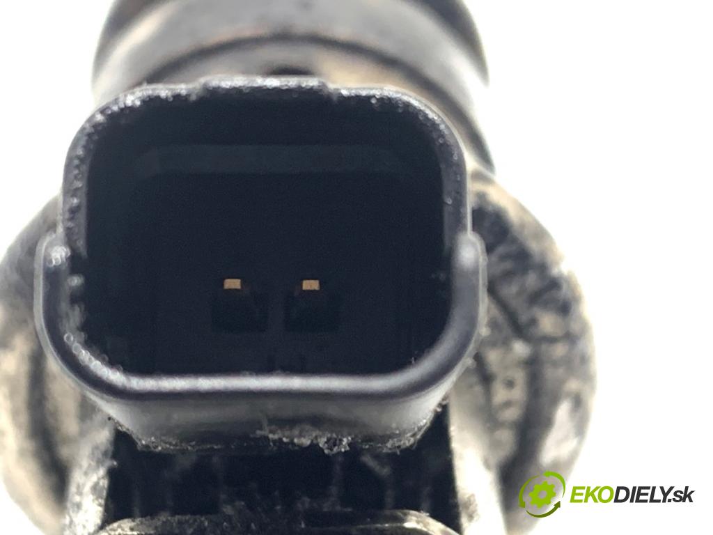 PEUGEOT 308 SW II Kombi 2014 88 kW 1.6 BlueHDi 120 1560 vstřikovač SCR 9802763880