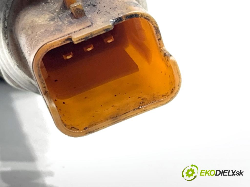 PEUGEOT 308 SW II Kombi 2014 88 kW 1.6 BlueHDi 120 1560 Lišta vstrekovacia 9804776780 (Vstrekovacia lišta)