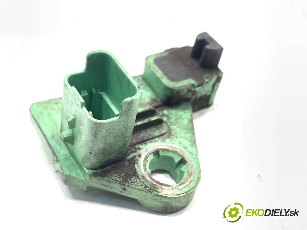 PEUGEOT 308 SW II Kombi 2014 88 kW 1.6 BlueHDi 120 1560 snímač pozice hřídele klikového 9677539480 (Snímač polohy klikového hřídele)